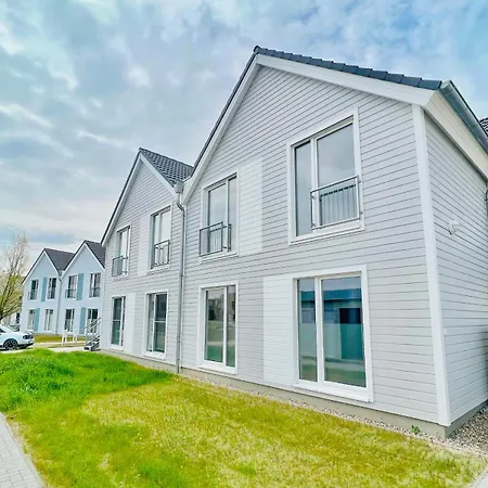 Surfbude, - Moderne In Direkter Strandnaehe Mit Eigenem Eingang, Sauna, Kaminofen, Balkonterrasse Und Parkplatz *