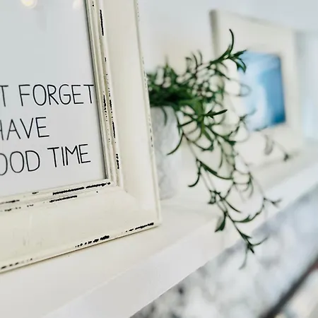 公寓 Surfbude, - Moderne In Direkter Strandnaehe Mit Eigenem Eingang, Sauna, Kaminofen, Balkonterrasse Und Parkplatz *